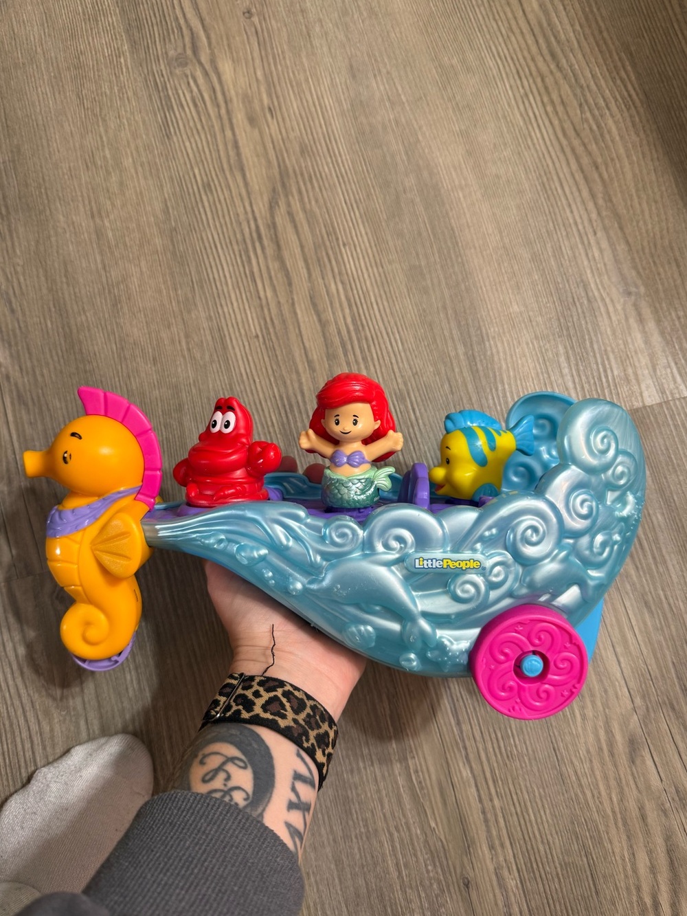 Little People Disney Princess Ariel's Seahorse Carriage Lights Up With Music